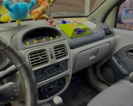 Синій Рено Clio Symbol, об'ємом двигуна 1.4 л та пробігом 300 тис. км за 3000 $, фото 10 на Automoto.ua