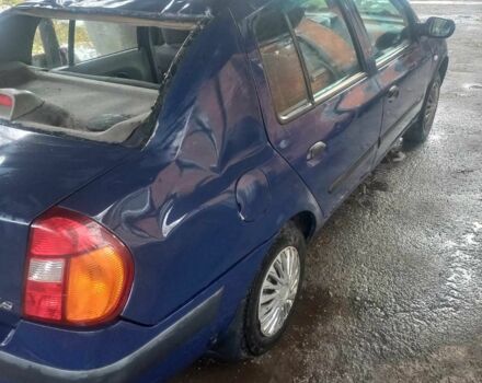 Синий Рено Clio Symbol, объемом двигателя 1.4 л и пробегом 300 тыс. км за 1500 $, фото 4 на Automoto.ua