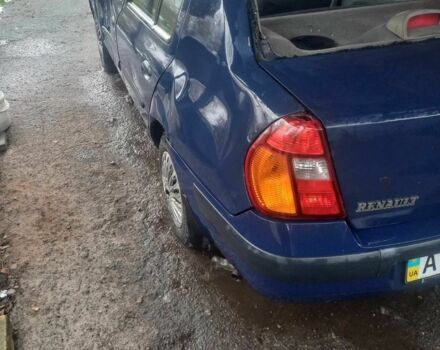 Синий Рено Clio Symbol, объемом двигателя 1.4 л и пробегом 300 тыс. км за 1500 $, фото 2 на Automoto.ua