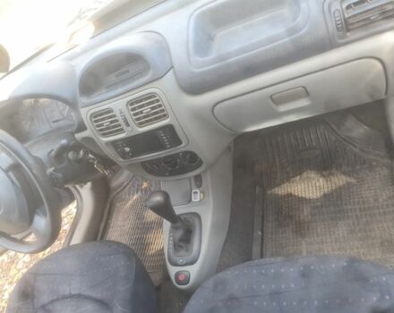 Синий Рено Clio Symbol, объемом двигателя 1.4 л и пробегом 187 тыс. км за 3078 $, фото 1 на Automoto.ua