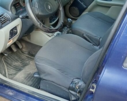 Синий Рено Clio Symbol, объемом двигателя 1.4 л и пробегом 399 тыс. км за 2500 $, фото 5 на Automoto.ua