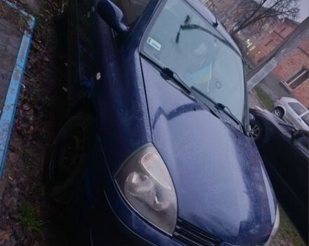 Синий Рено Clio Symbol, объемом двигателя 1.5 л и пробегом 270 тыс. км за 2800 $, фото 2 на Automoto.ua