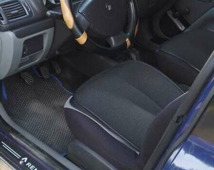 Синий Рено Clio Symbol, объемом двигателя 1.39 л и пробегом 253 тыс. км за 2950 $, фото 11 на Automoto.ua