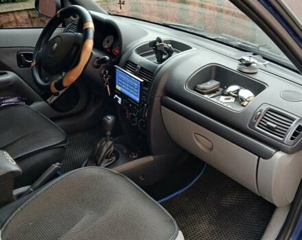 Синий Рено Clio Symbol, объемом двигателя 1.39 л и пробегом 253 тыс. км за 2950 $, фото 3 на Automoto.ua