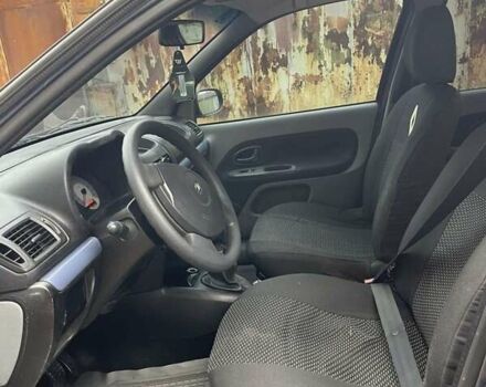 Синий Рено Clio Symbol, объемом двигателя 1.4 л и пробегом 169 тыс. км за 2696 $, фото 8 на Automoto.ua