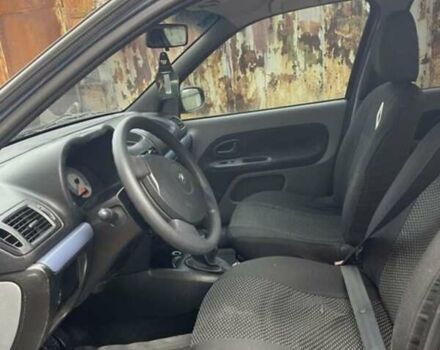 Синий Рено Clio Symbol, объемом двигателя 1.4 л и пробегом 170 тыс. км за 2799 $, фото 5 на Automoto.ua