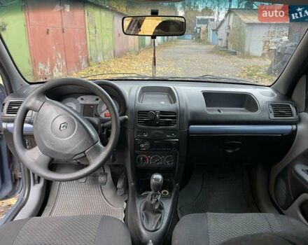 Синий Рено Clio Symbol, объемом двигателя 1.4 л и пробегом 169 тыс. км за 2696 $, фото 7 на Automoto.ua
