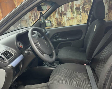 Синий Рено Clio Symbol, объемом двигателя 1.4 л и пробегом 169 тыс. км за 2999 $, фото 8 на Automoto.ua