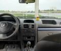 Синий Рено Clio Symbol, объемом двигателя 1.4 л и пробегом 285 тыс. км за 3200 $, фото 18 на Automoto.ua