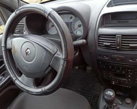 Синий Рено Clio Symbol, объемом двигателя 1.4 л и пробегом 180 тыс. км за 3200 $, фото 2 на Automoto.ua