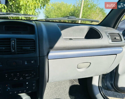 Синий Рено Clio Symbol, объемом двигателя 1.39 л и пробегом 210 тыс. км за 3300 $, фото 14 на Automoto.ua