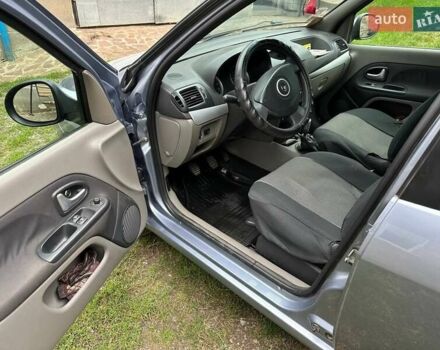 Синий Рено Clio Symbol, объемом двигателя 1.4 л и пробегом 130 тыс. км за 4800 $, фото 1 на Automoto.ua