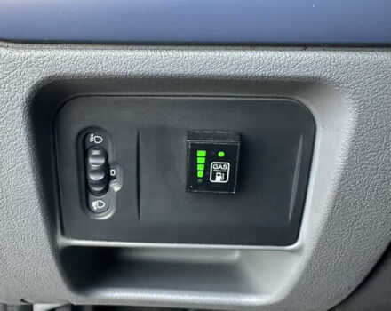 Синий Рено Clio Symbol, объемом двигателя 1.4 л и пробегом 206 тыс. км за 3999 $, фото 39 на Automoto.ua