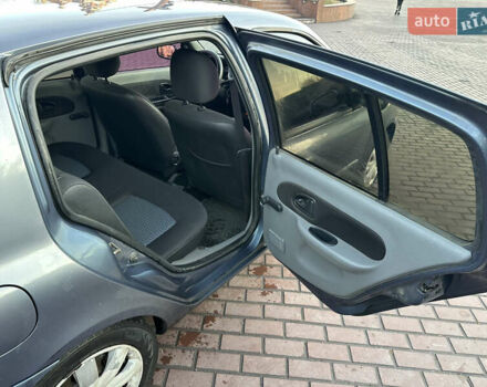 Синий Рено Clio Symbol, объемом двигателя 1.4 л и пробегом 206 тыс. км за 3999 $, фото 28 на Automoto.ua
