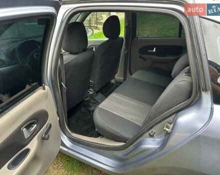 Синий Рено Clio Symbol, объемом двигателя 1.4 л и пробегом 130 тыс. км за 4800 $, фото 2 на Automoto.ua