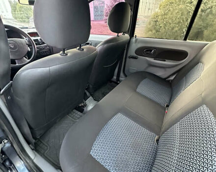 Синий Рено Clio Symbol, объемом двигателя 1.4 л и пробегом 206 тыс. км за 3999 $, фото 23 на Automoto.ua