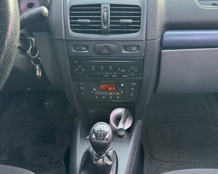 Синий Рено Clio Symbol, объемом двигателя 1.4 л и пробегом 206 тыс. км за 3999 $, фото 35 на Automoto.ua