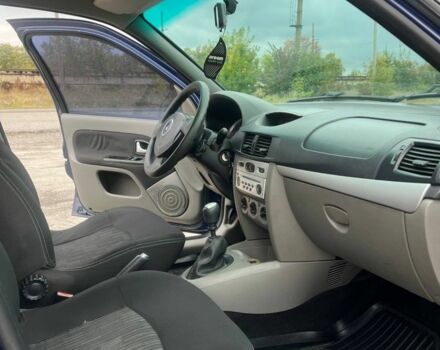 Синий Рено Clio Symbol, объемом двигателя 1.4 л и пробегом 182 тыс. км за 3700 $, фото 14 на Automoto.ua