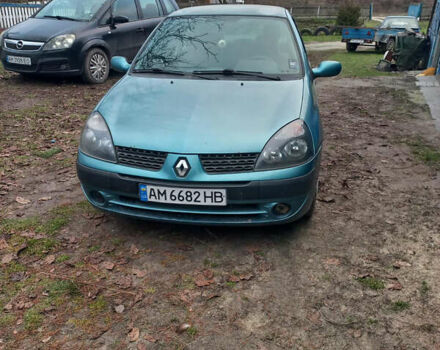 Зеленый Рено Clio Symbol, объемом двигателя 1.5 л и пробегом 200 тыс. км за 2500 $, фото 4 на Automoto.ua