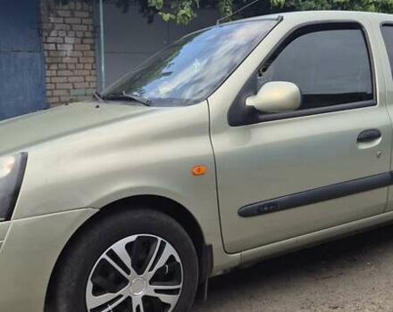 Зеленый Рено Clio Symbol, объемом двигателя 1.39 л и пробегом 274 тыс. км за 2800 $, фото 2 на Automoto.ua