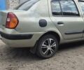 Зеленый Рено Clio Symbol, объемом двигателя 1.39 л и пробегом 274 тыс. км за 2800 $, фото 1 на Automoto.ua