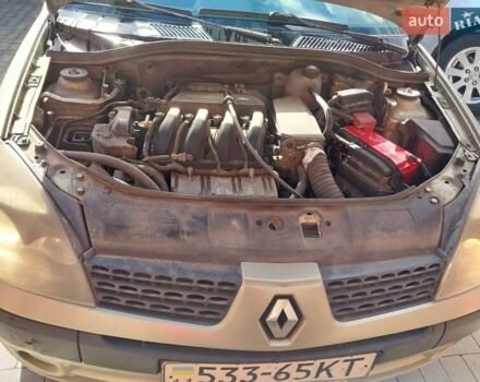 Зеленый Рено Clio Symbol, объемом двигателя 1.4 л и пробегом 177 тыс. км за 3300 $, фото 8 на Automoto.ua