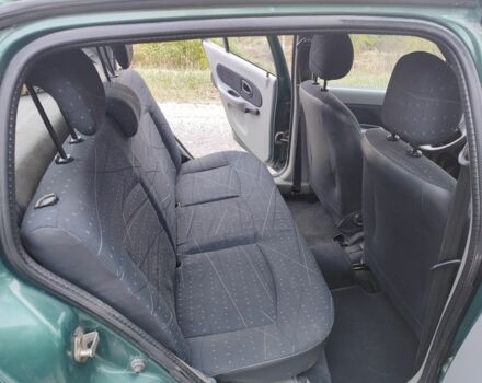 Зеленый Рено Clio Symbol, объемом двигателя 1.4 л и пробегом 305 тыс. км за 2700 $, фото 6 на Automoto.ua