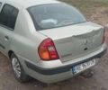 Зеленый Рено Clio Symbol, объемом двигателя 1.4 л и пробегом 300 тыс. км за 2200 $, фото 2 на Automoto.ua