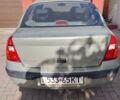 Зеленый Рено Clio Symbol, объемом двигателя 1.4 л и пробегом 177 тыс. км за 3300 $, фото 2 на Automoto.ua
