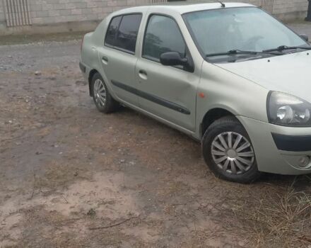 Зеленый Рено Clio Symbol, объемом двигателя 1.4 л и пробегом 300 тыс. км за 2200 $, фото 3 на Automoto.ua