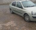 Зеленый Рено Clio Symbol, объемом двигателя 1.4 л и пробегом 300 тыс. км за 2200 $, фото 3 на Automoto.ua