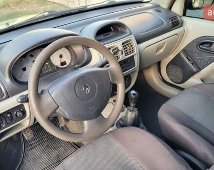 Зеленый Рено Clio Symbol, объемом двигателя 1.4 л и пробегом 180 тыс. км за 3200 $, фото 22 на Automoto.ua