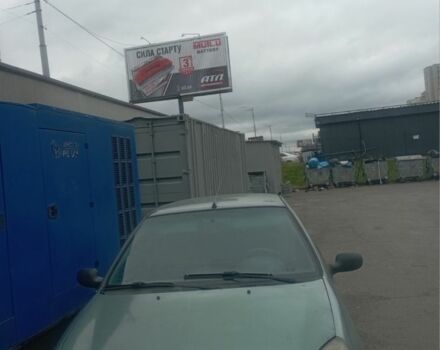 Зеленый Рено Clio Symbol, объемом двигателя 1.4 л и пробегом 287 тыс. км за 2500 $, фото 2 на Automoto.ua