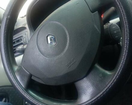 Рено Clio Symbol 2005 в Киеве на Automoto.ua Зеленый Рено Clio Symbol, объемом двигателя 1.39 л и пробегом 287 тыс. км за 2500 $, фото 7 на Automoto.ua