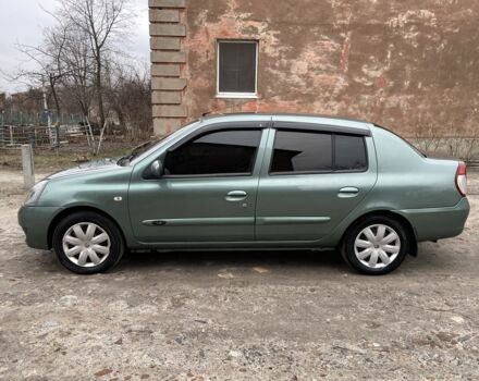 Зеленый Рено Clio Symbol, объемом двигателя 1.4 л и пробегом 245 тыс. км за 3500 $, фото 2 на Automoto.ua