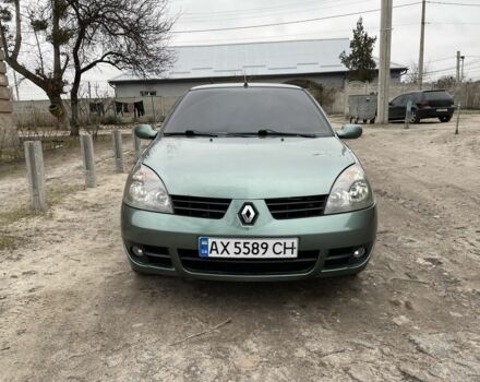Зеленый Рено Clio Symbol, объемом двигателя 1.4 л и пробегом 245 тыс. км за 3500 $, фото 1 на Automoto.ua