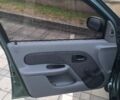Зеленый Рено Clio Symbol, объемом двигателя 1.4 л и пробегом 165 тыс. км за 4400 $, фото 5 на Automoto.ua