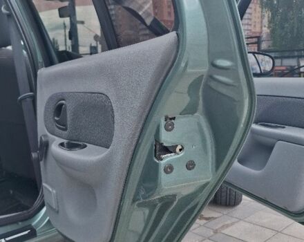 Зеленый Рено Clio Symbol, объемом двигателя 1.4 л и пробегом 165 тыс. км за 4000 $, фото 20 на Automoto.ua