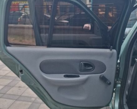 Зеленый Рено Clio Symbol, объемом двигателя 1.4 л и пробегом 165 тыс. км за 4000 $, фото 7 на Automoto.ua