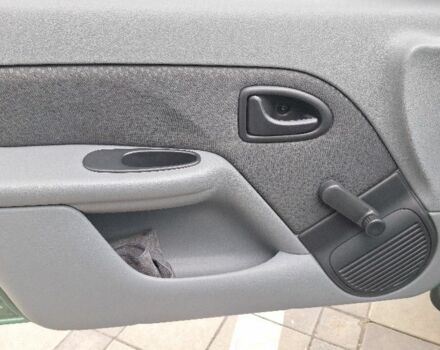 Зеленый Рено Clio Symbol, объемом двигателя 1.4 л и пробегом 165 тыс. км за 4000 $, фото 16 на Automoto.ua