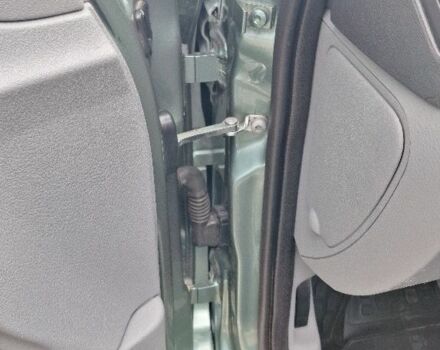 Зеленый Рено Clio Symbol, объемом двигателя 1.4 л и пробегом 165 тыс. км за 4000 $, фото 17 на Automoto.ua