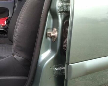 Зеленый Рено Clio Symbol, объемом двигателя 1.4 л и пробегом 267 тыс. км за 2200 $, фото 76 на Automoto.ua