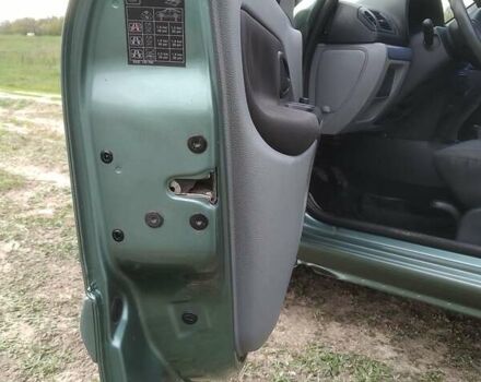 Зеленый Рено Clio Symbol, объемом двигателя 1.4 л и пробегом 267 тыс. км за 2200 $, фото 75 на Automoto.ua