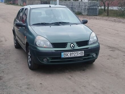 Зеленый Рено Clio Symbol, объемом двигателя 1.4 л и пробегом 305 тыс. км за 2700 $, фото 1 на Automoto.ua