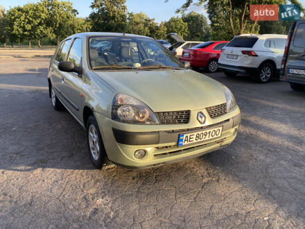 Рено Clio Symbol 2003 в Каменское - Днепродзержинск на Automoto.ua Зеленый Рено Clio Symbol, объемом двигателя 1.4 л и пробегом 119 тыс. км за 3850 $, фото 1 на Automoto.ua
