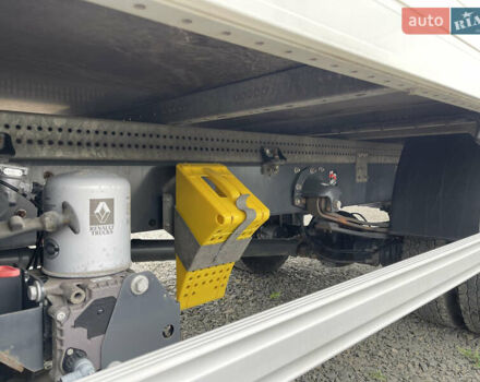 Білий Рено D-Series, об'ємом двигуна 5.2 л та пробігом 307 тис. км за 30900 $, фото 11 на Automoto.ua