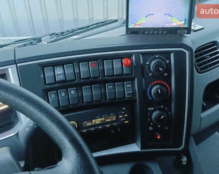 Білий Рено D-Series, об'ємом двигуна 4.6 л та пробігом 135 тис. км за 66726 $, фото 12 на Automoto.ua