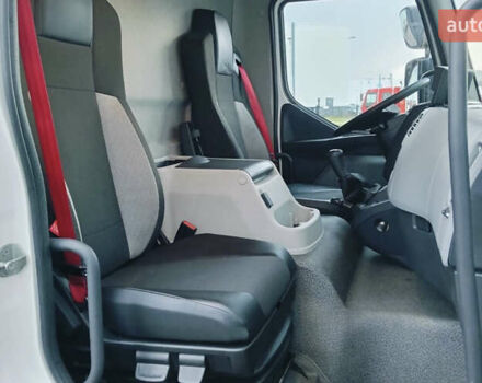 Білий Рено D-Series, об'ємом двигуна 4.6 л та пробігом 135 тис. км за 66726 $, фото 13 на Automoto.ua