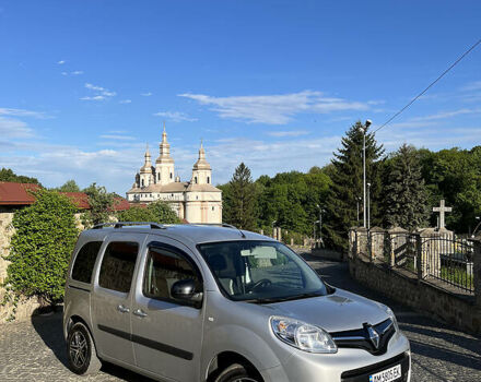 Сірий Рено Kangoo Combi, об'ємом двигуна 1.5 л та пробігом 169 тис. км за 10499 $, фото 17 на Automoto.ua