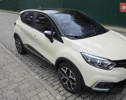 Бежевый Рено Kaptur, объемом двигателя 1.46 л и пробегом 100 тыс. км за 11550 $, фото 1 на Automoto.ua